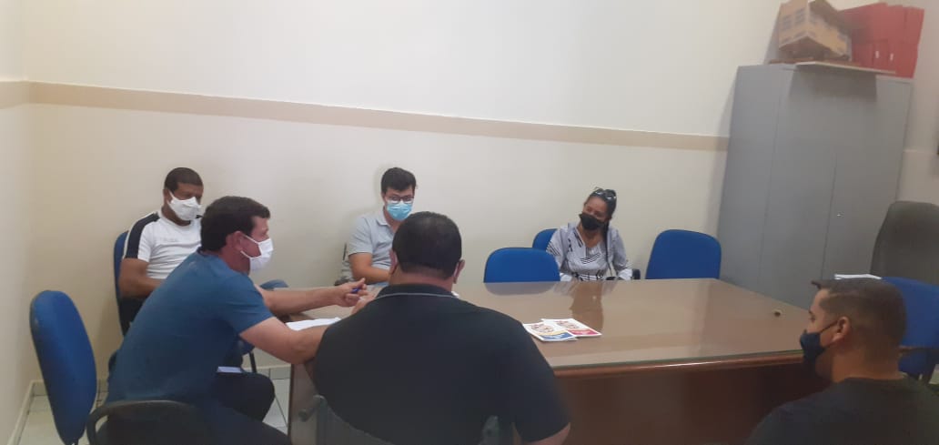 Foto 3 de 3 — Vereadores de Trabiju se reúnem com prefeito para discussão de novas medidas de combate ao coronavírus